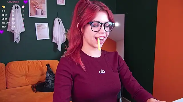 SabrinaCutie online show from October 15, 2025, 7:16 am