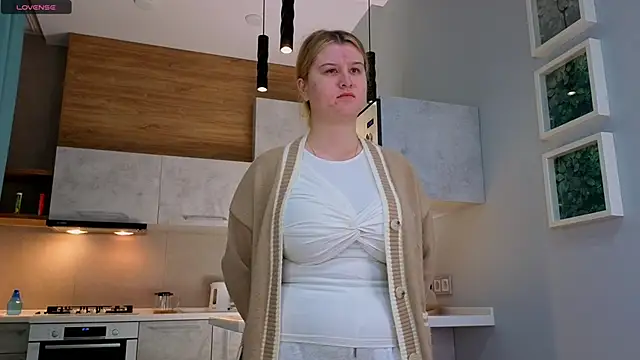 KayeGouty online show from October 21, 2025, 4:34 am