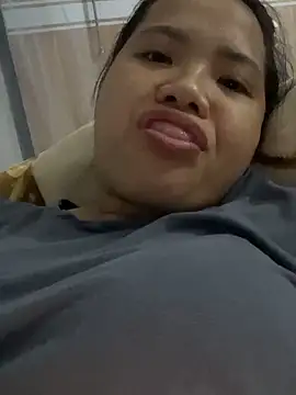 Snapshot of anne_baby2k chatting on October 25, 2025, 10:25 am anne baby2k online show from October 25, 2025, 10:25 am