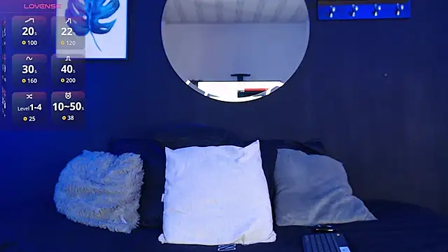 TamaraaRoss  online show from November 21, 2025, 7:02 pm