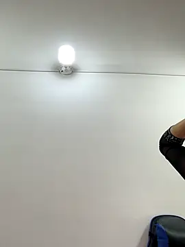 Adeline 1 online show from November 24, 2025, 1:27 am