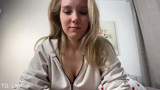 AIicaparkerc online show from February 4, 2026, 4:24 pm