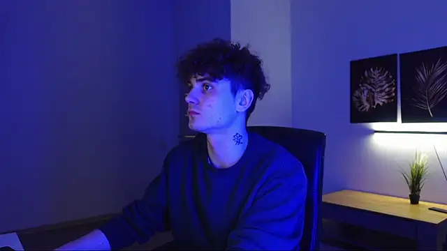 Nick Phillip online show from November 30, 2025, 2:29 pm