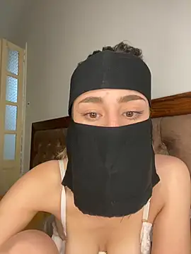 Milina123456 online show from November 1, 2025, 9:41 pm