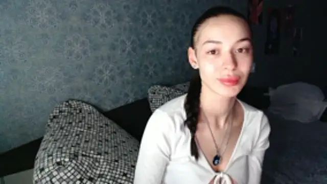 Daphne Darkthorn online show from November 10, 2025, 3:00 am