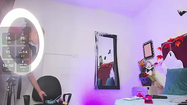 Sassha ferrer online show from October 20, 2025, 8:31 pm