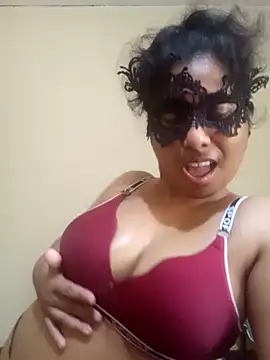 Expose Queen online show from March 16, 2026, 5:26 am