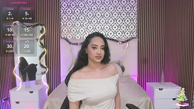 BEELLA TAY1 online show from November 23, 2025, 12:26 pm