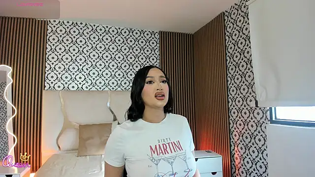 BEELLA TAY1 online show from May 25, 2026, 12:04 pm