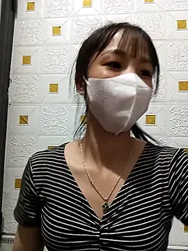 Snapshot of Su_symeo chatting on October 21, 2025, 11:53 am Su symeo online show from October 21, 2025, 11:53 am