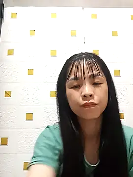 Snapshot of Su_symeo chatting on October 16, 2025, 8:33 am Su symeo online show from October 16, 2025, 8:33 am