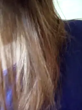 Tanha18 online show from April 15, 2026, 5:46 am