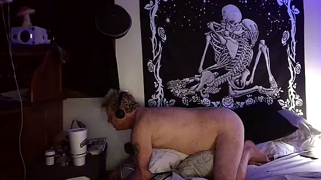 whitehole4bbc252 online show from April 21, 2026, 2:14 am