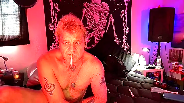 whitehole4bbc252 online show from April 3, 2026, 5:52 pm