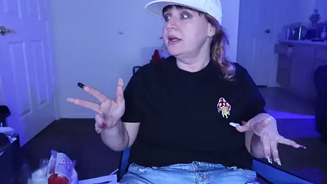 BellaBlueBBW online show from February 9, 2025, 8:32 am