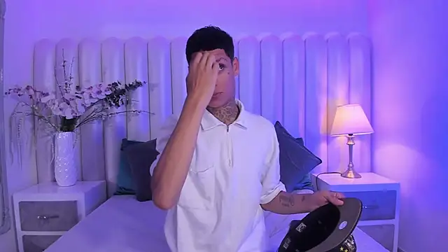 GaelCarter online show from October 26, 2025, 4:13 am