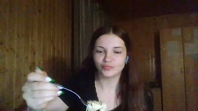 AmeliieLaFleur online show from April 19, 2026, 7:38 pm