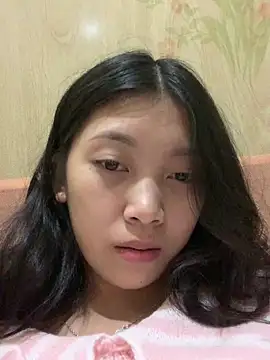 linh-lan1 online show from November 20, 2025, 1:34 pm