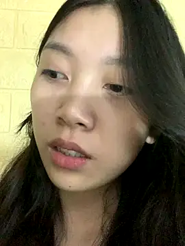 linh-lan1 online show from October 24, 2025, 5:45 pm