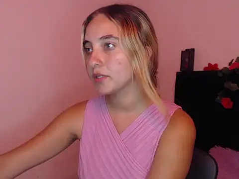 mandyy petite online show from October 14, 2025, 8:09 pm