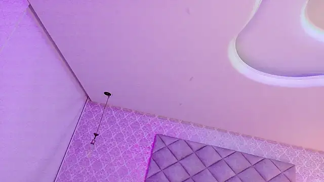 CARO ADAMS1 online show from December 3, 2025, 11:09 am