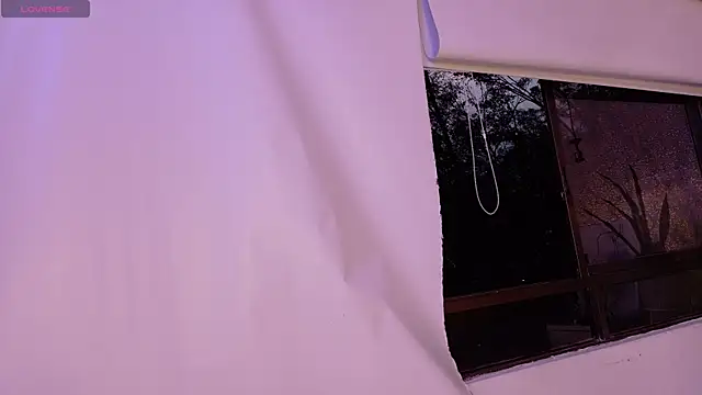 CARO ADAMS1 online show from February 9, 2026, 11:08 am