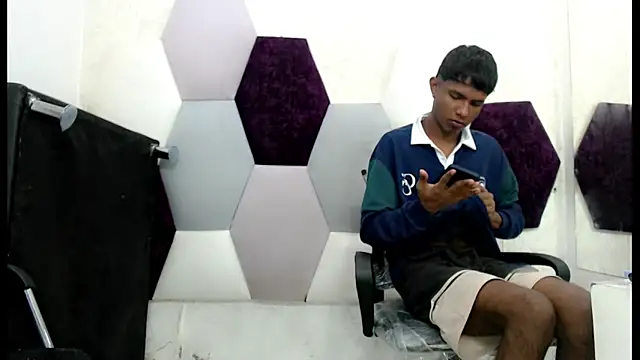 Mick storm online show from November 26, 2025, 6:08 pm