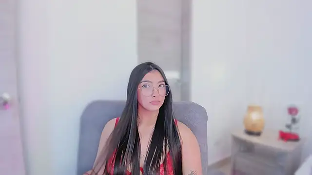 MirandaJohnson  online show from October 20, 2025, 12:17 pm