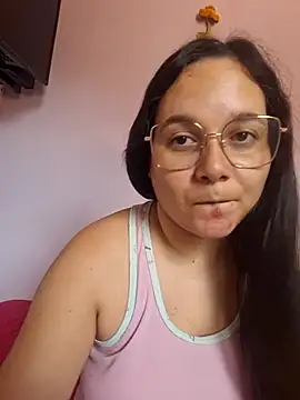 karollvega888 online show from October 21, 2025, 3:11 pm