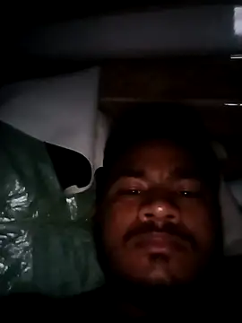 Snapshot of GlossyDare1823 chatting on November 3, 2025, 11:41 pm GlossyDare1823 online show from November 3, 2025, 11:41 pm