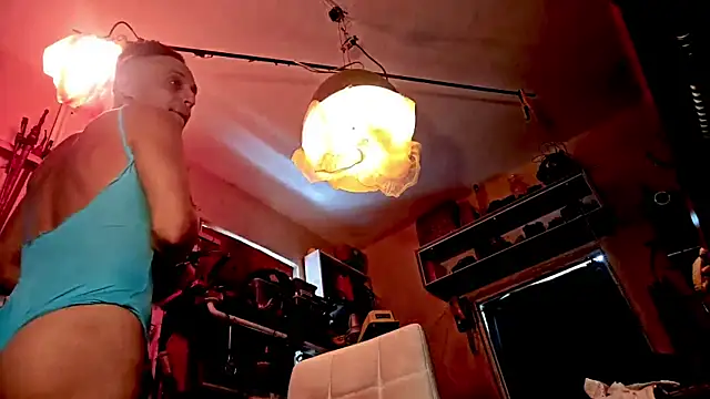 johnnygirthwood online show from October 13, 2025, 4:52 pm