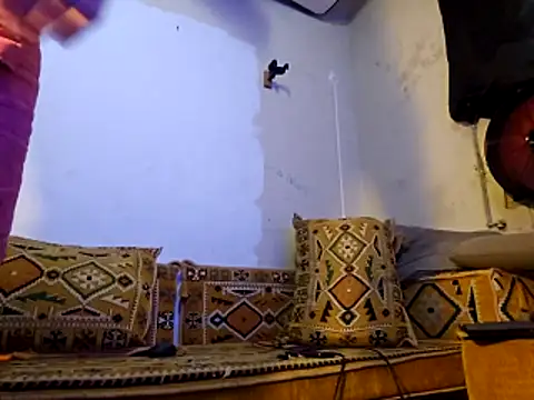 johnnygirthwood online show from October 27, 2025, 12:44 am