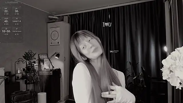 Soundless-Voice online show from December 21, 2025, 3:47 pm