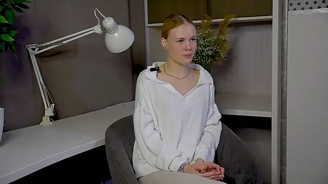 Snapshot of AletaKettler chatting on October 13, 2025, 11:01 am AletaKettler online show from October 13, 2025, 11:01 am