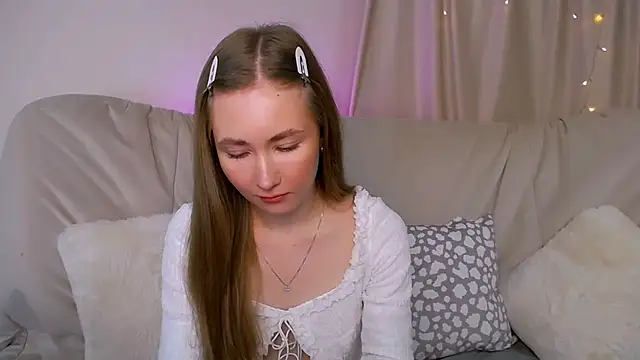 Snapshot of EllyColins chatting on November 23, 2025, 2:54 am EllyColins online show from November 23, 2025, 2:54 am