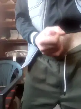 szabi1995 online show from April 4, 2026, 6:53 am