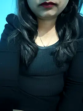 Model Show01 online show from November 27, 2025, 5:13 pm