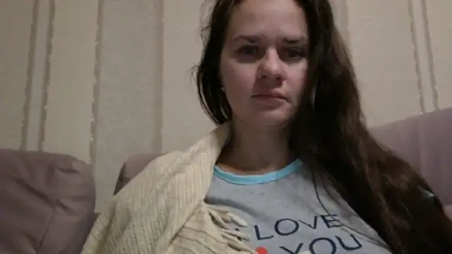 GiaaCaranggi online show from November 15, 2025, 8:46 pm