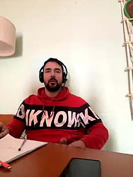 ReDiBastoni90 online show from November 5, 2025, 10:29 am