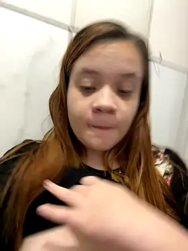 ruivinhadancer online show from December 23, 2025, 1:38 am