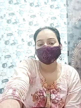 Hot Baby250 online show from January 18, 2026, 6:22 pm