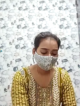 Hot Baby250 online show from April 16, 2026, 2:18 pm