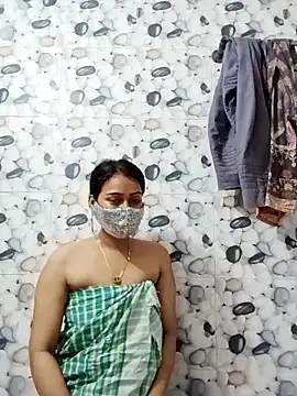 Hot Baby250 online show from April 25, 2026, 1:41 pm