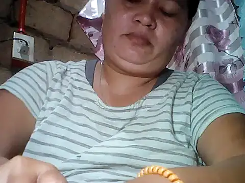 kissableapple36 online show from November 29, 2025, 11:10 am