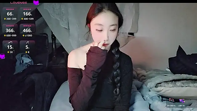 hyp0crite online show from November 22, 2025, 3:22 pm