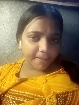 Snapshot of Hot-ranisa chatting on October 13, 2025, 4:52 pm Hot-ranisa online show from October 13, 2025, 4:52 pm