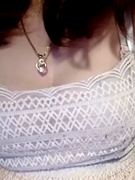 Snapshot of YiyinLy chatting on February 4, 2026, 10:16 pm YiyinLy online show from February 4, 2026, 10:16 pm