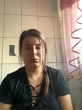 Snapshot of MiraCastellon chatting on October 25, 2025, 12:17 pm MiraCastellon online show from October 25, 2025, 12:17 pm