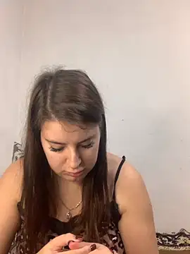 MiraCastellon online show from December 1, 2025, 11:33 am