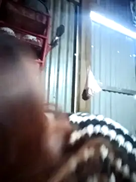 laddy-cute online show from October 27, 2025, 1:06 am